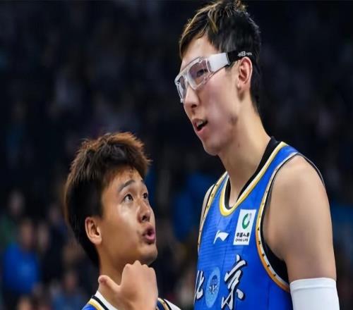 CBA4球隊(duì)最有望奪冠，杜鋒輸球揪出4人，朱總卻笑不出來(lái)了