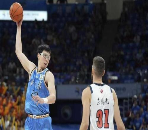 曾凡博23分2板1斷北汽10294廣東大比分10領(lǐng)先