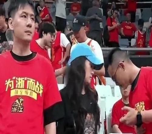 魔鬼主場(chǎng)罕見一幕！廣廈末節(jié)大比分落后&球迷提前6分鐘離場(chǎng)惹爭(zhēng)議