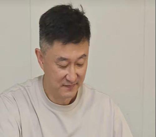 杜鋒會下課嗎最近兩件事表明他會繼續執教廣東隊，粵蜜失望了