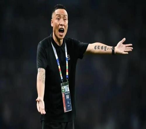 話題陳濤率隊兩連勝后下課，新鵬城此時換帥為哪般