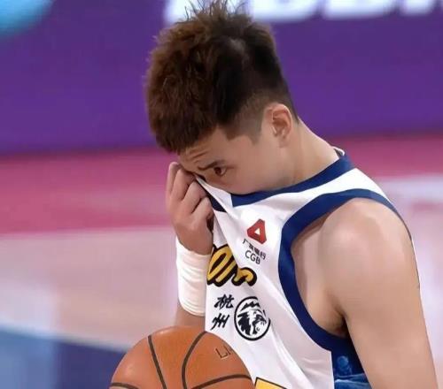 孫銘徽持續低迷，總決賽兩場僅12中2北京首鋼補強國手鋒線