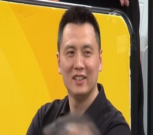 盧偉：我們已經24年沒進總決賽很多球員想為上海再拿一座總冠軍