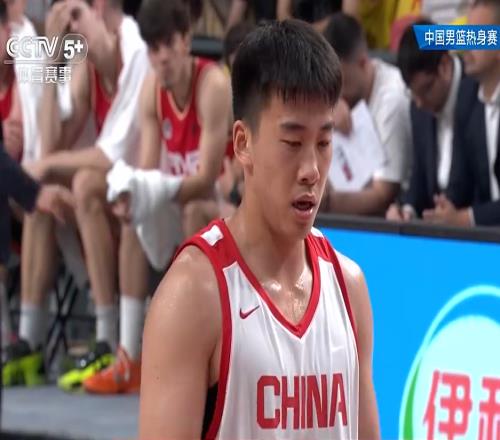 中國男籃大逆轉，賽后數據一清二楚，不是徐昕，贏球最大功臣是他