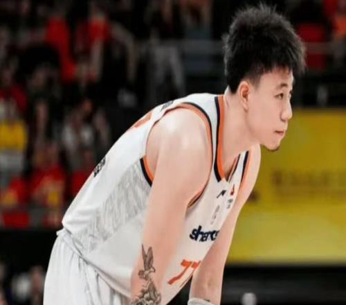 CBA總決賽動態更新！王博盛贊一小將，上海主場G5票優先購秒光，張鎮麟效率值20全場最低