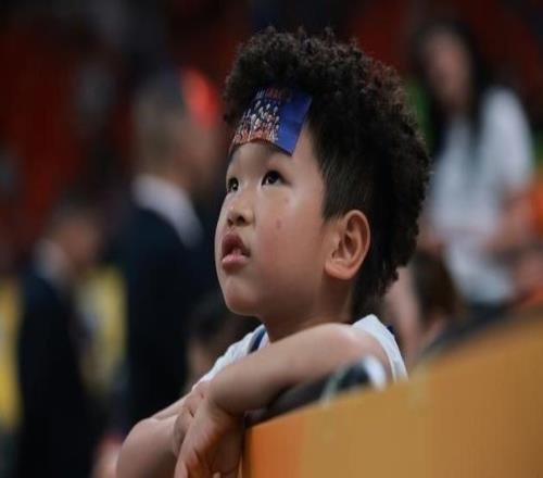 CBA總決賽G5票房火爆，網絡報價暴漲十倍，改造后的上海體育館還是太小