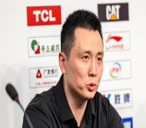 上海丟G4發布會！盧偉表揚球員，拒談判罰問題！弗格主動攬責！