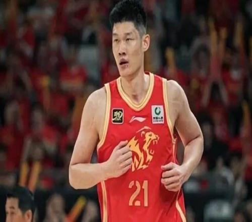 王哲林帶傷封神一戰(zhàn)撕掉爭議標(biāo)簽多隊暗中詢價身價飆升成休賽期大魚