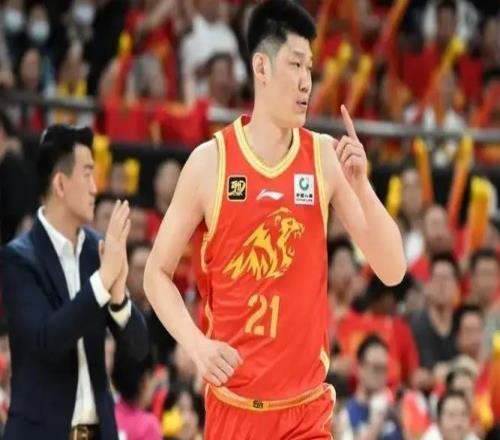 上海男籃奪冠夜王哲林圓夢落淚數據復盤揭殘酷真相：胡金秋全面壓制冠軍中鋒