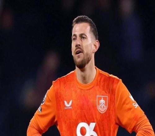 降級后伯恩利兩門將正式離隊