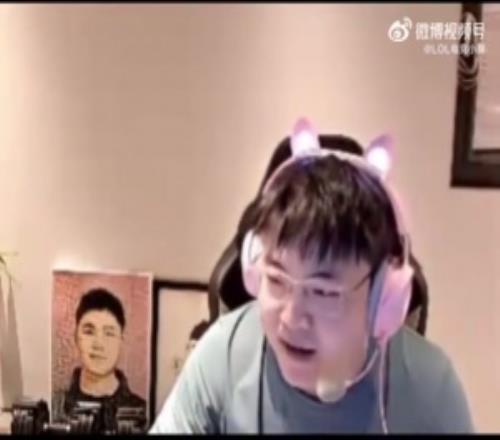 Uzi问省队上单：kRYS4TL你知道吗水晶哥把我打哭过，你知道吗