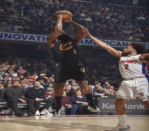 张佳玮:哈登虽不及坎宁安却能应对活塞的防守骑士或许并不更强但更加完整_NBA直播