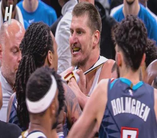 把约基奇气到暴怒的杰林威廉姆斯到底是什么来头