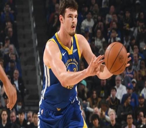 进攻效率一塌糊涂，勇士替补中锋本赛季的状态都有些不太理想