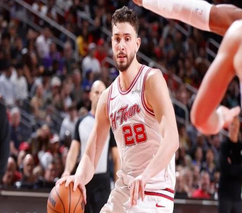 明明在场上如此低效，但火箭还是坚定不移地相信内线支柱的实力