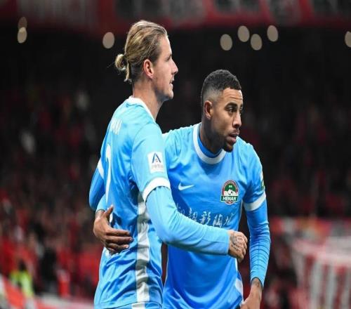 上半场火力全开+下半场韧劲拉满，河南攻克海港主场