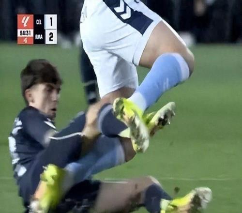 加泰媒体:皇马绝杀球引发争议,裁判无视明显犯规,塞尔塔主帅怒