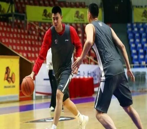 媒体人：广厦男篮将在窗口期，签回自由市场上的老将苏若禹