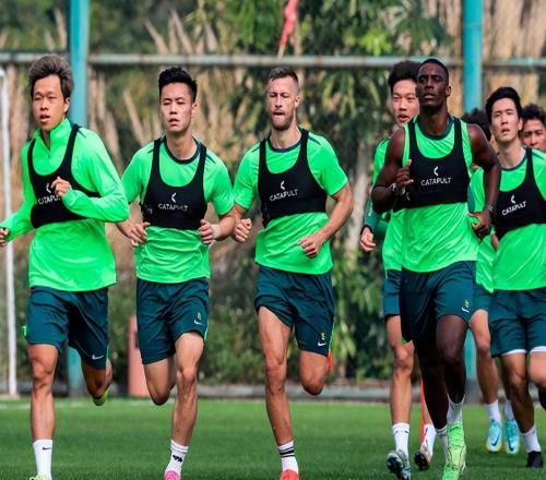 高下立判！国安6将中超休赛期留京加练，重伤外援却到海外游玩