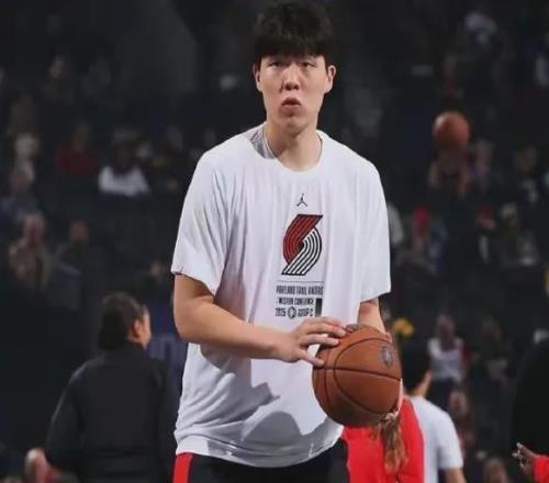 杨瀚森本赛季表现不及预期，除了实力不足，运气也不站在他这边