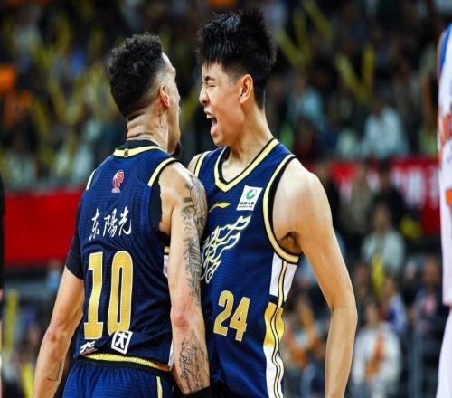四连胜！广东男篮季后赛对手基本敲定！徐杰崔永熙赛后霸气摊牌
