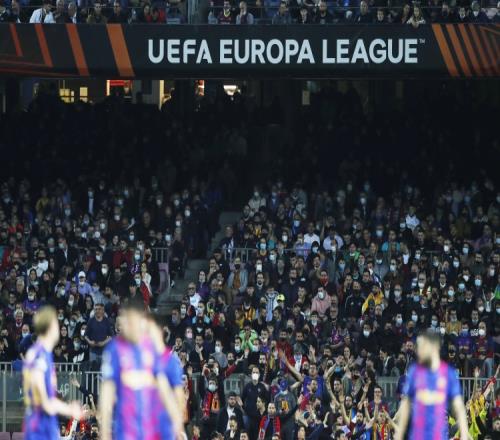 巴萨球迷无票抵达马德里备战欧冠生死之战_西甲直播