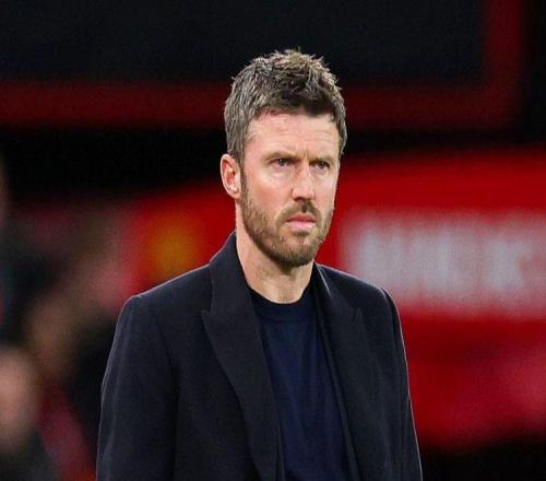 红牌！12！曼联爆冷保级球队，卡里克主场首败，热刺不敢相信