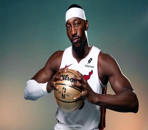 十年了，科比的那一役还在回响，而202526赛季，把这些瞬间刻进了历史