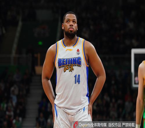 媒体人揭秘许利民换下斯佩尔曼的妙招如何助力球队翻盘_CBA直播