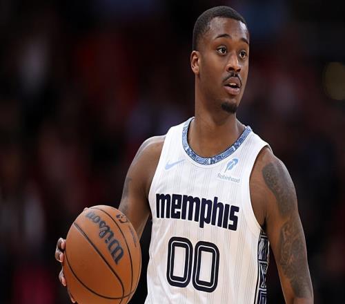 面对火箭也拿下了高分,昔日篮网首轮秀也算是在灰熊找到位置了