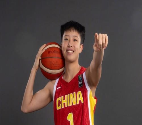 WNBA再添1人！张子宇前国青队友却被宫鲁鸣弃用曾是世青赛篮板王
