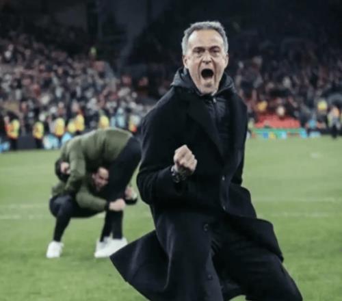 02绝境巴萨有望30翻盘利物浦恐再遭巴黎血洗欧冠四强今夜揭晓！