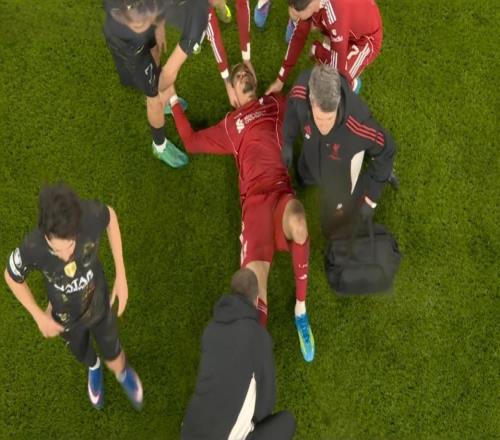 一场比赛倒下仨欧冠遭遇伤痛之夜埃基蒂克受伤方式最像作孽