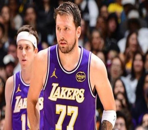 Shams：东契奇&里夫斯仍将缺席一段时间两人都在尽力回归