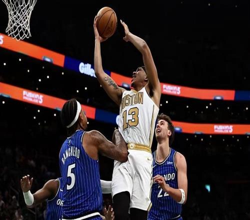 打出了生涯最强之战!马刺榜眼郎的哥哥也在凯尔特人站稳脚跟了