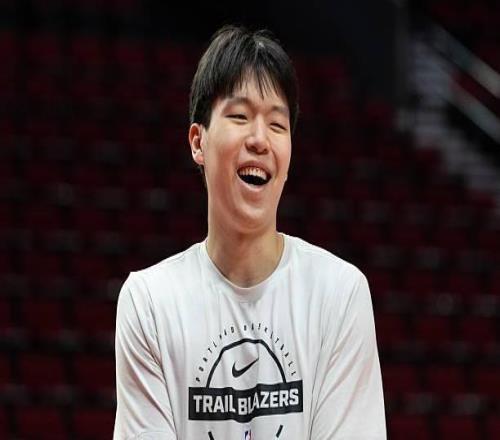 从未缺席，杨瀚森三年职业生涯四进季后赛，CBA2次&G联赛1次