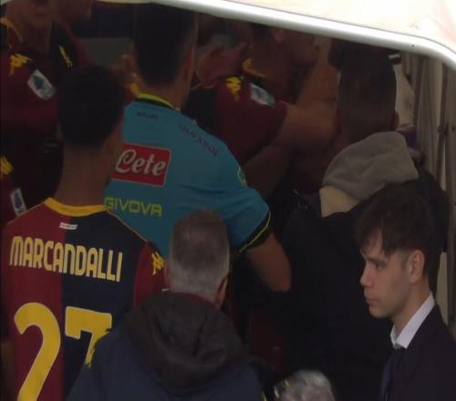 官方：贝拉尔迪与埃勒特松因中场休息时斗殴被禁赛2场+罚款