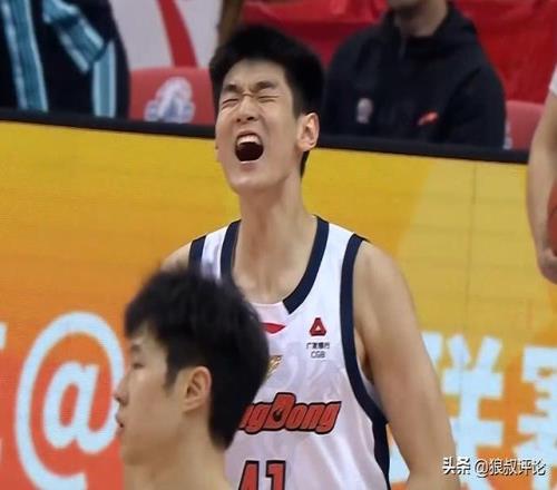 生涯之夜!王洪泽22分8板创赛季新高加时关键扣篮激情怒吼