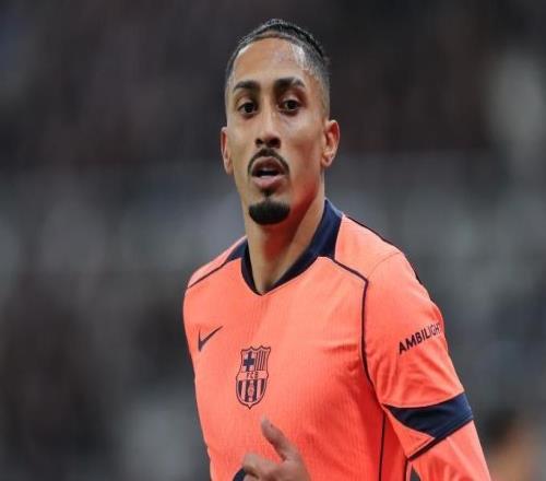 巴萨02翻盘前夜：4人伤停+1人禁赛，弗里克手里只剩半副牌