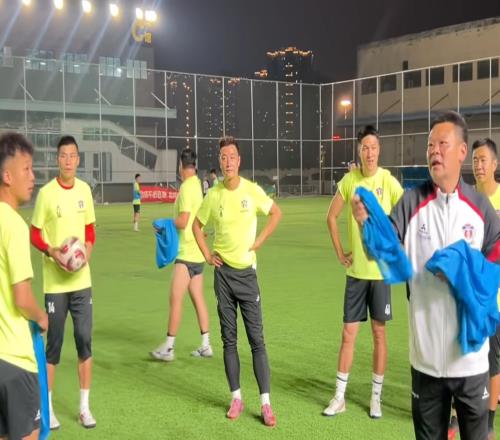 “渝超”决赛后有球队已开始备战下届，冠军球队班底迎来足协杯主场战