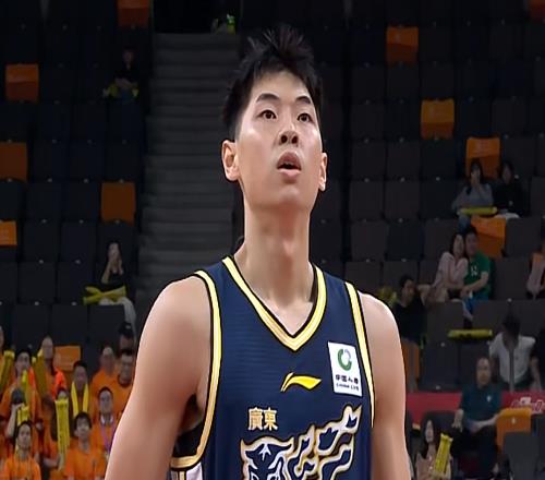 赢宁波3分!CBA名记大赞广东队1人:不是崔永熙,不是徐杰