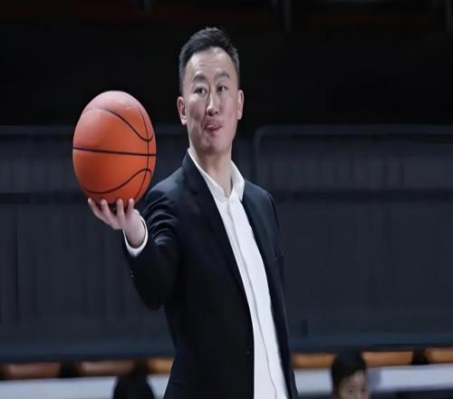 输球罪人！全场仅2分CBA又一不合格顶薪先生