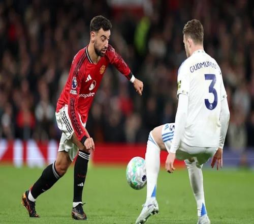 44年首胜老特拉福德：利兹联的保级密码藏在左路