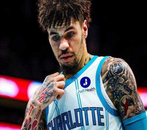 30分5板10助！三球绝杀热火，83分先生重伤，斯波表达不满