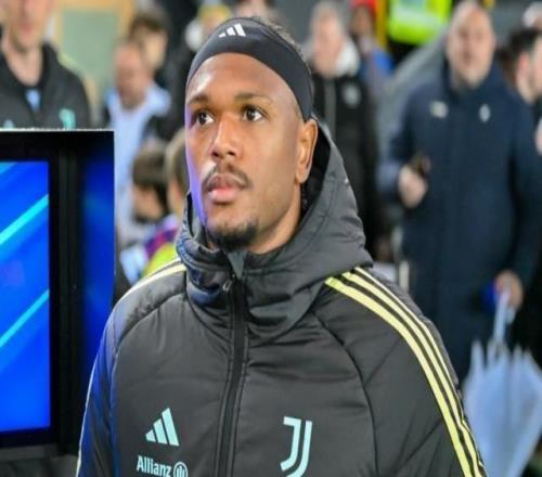 【早报】拿成中超剧本利马拉头发直红，曼联负利兹！