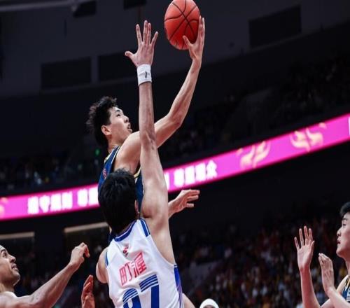 CBA积分榜最新排名出炉！广东15大逆转杀回第3：上海第1辽宁第9