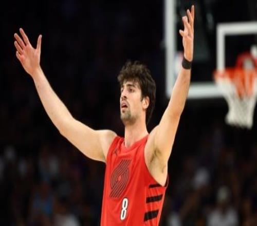 开拓者浇灭太阳：阿弗迪亚气死狄龙