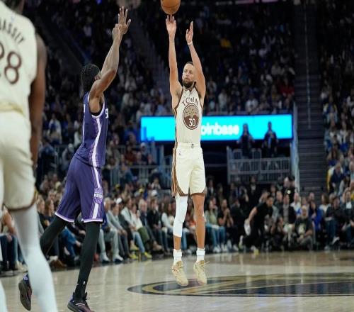 库里只打43场,球衣销量却屠榜第一