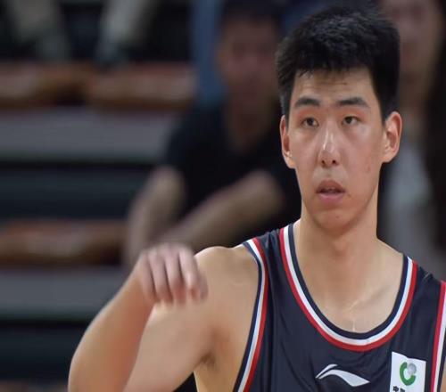 广东队高攀不起!CBA天赋中锋打出身价,又一个NBA中国球员诞生