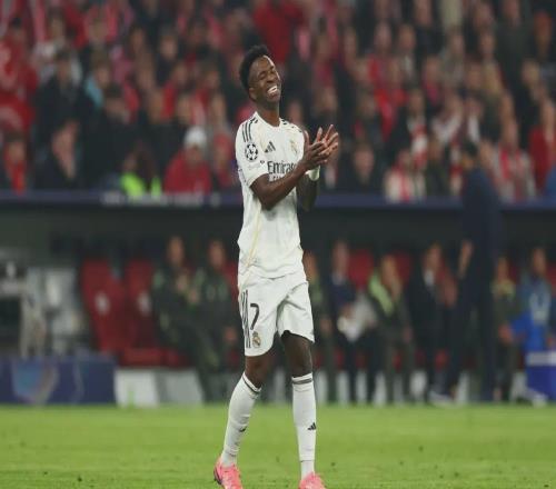 13.4亿银河沉没：皇马或将四大皆空，王朝崩塌谁的问题